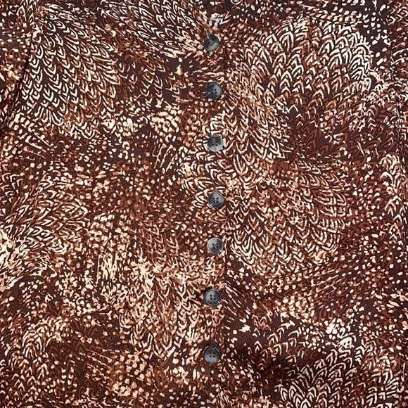 Daytrip Button Down Blouse Size S - Picture 3 of 4